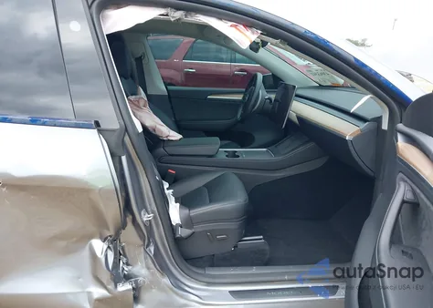 2025 Tesla Model Y Long Range Dual Motor All-Wheel Drive from USA, damaged, VIN 7SAYGDED0SA345552